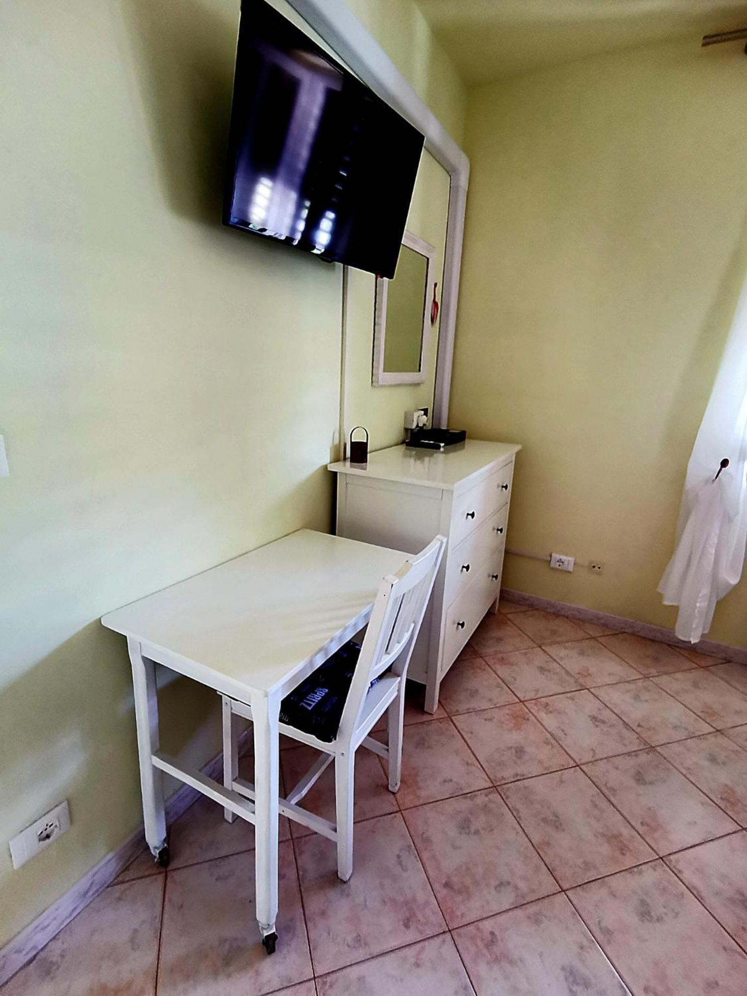 Essenza Del Mare Home Livorno Esterno foto